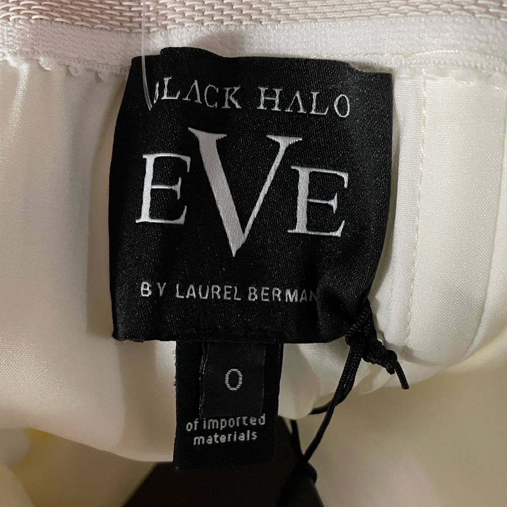 Black Halo Strapless Beige Gown - Picture 4 of 4